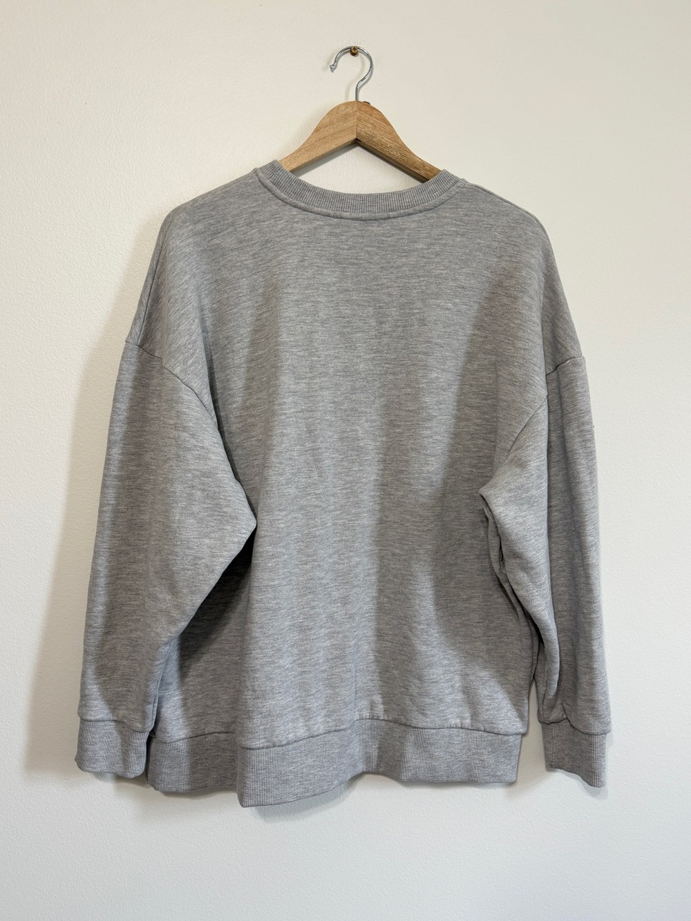 Favorite Daughter Crewneck Sweatshirt Size Large Gray Pink Pullover NWOT - Picture 5 of 8